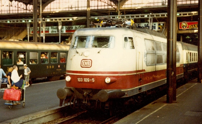 db-103-109-5-basel DB 103 109-5 -- Basel -- 10.1982