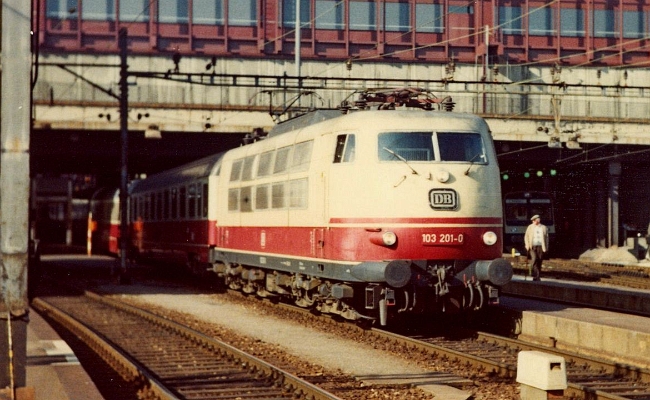 db-103-201-0-basel DB 103 201-0 -- Basel -- 10.1982