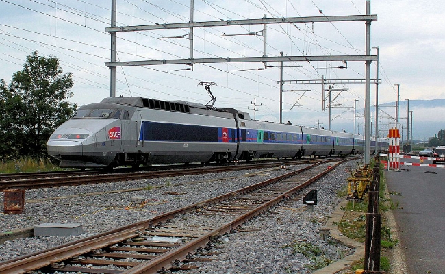 sncf-ltgv-lyria-118-ins SNCF TGV Lyria 118, TGV Bern-Paris -- Ins -- 13.07.2010