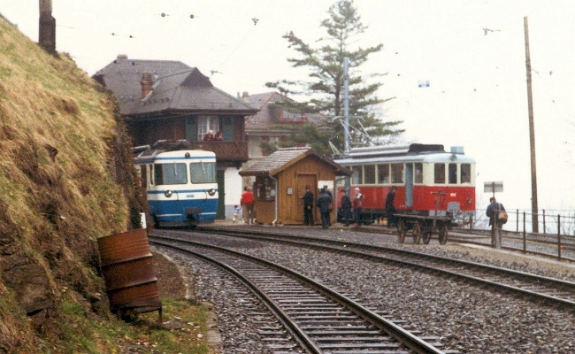 mvr-cev-bde-4-4-103-mob-5000-chamby MOB BDe 4/4 5000, MVR (CEV) BDe 4/4 103 -- Chamby -- 01.04.1983 -- Course spéciale