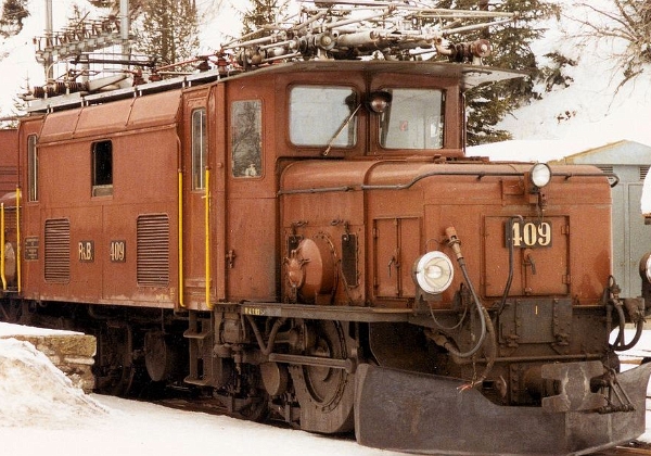 RhB Locomotives Ge 6/6 I 402-415 et Ge 2/4 207