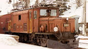RhB Locomotives Ge 6/6 I 402-415 et Ge 2/4 207